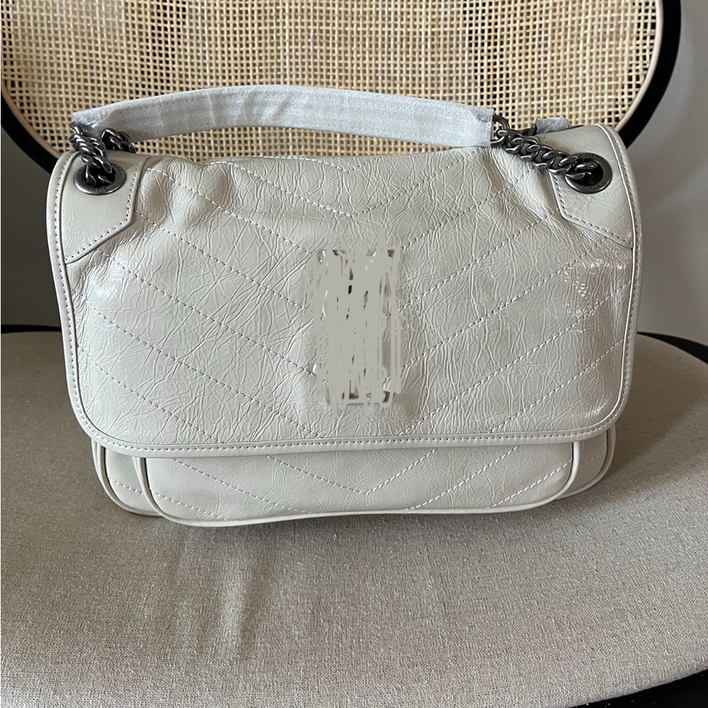 Cream Large shoulder bag - crinkled leather, chain & leather strap. Niki